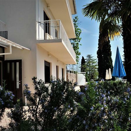 Apartmani Kadmen Ika Esterno foto