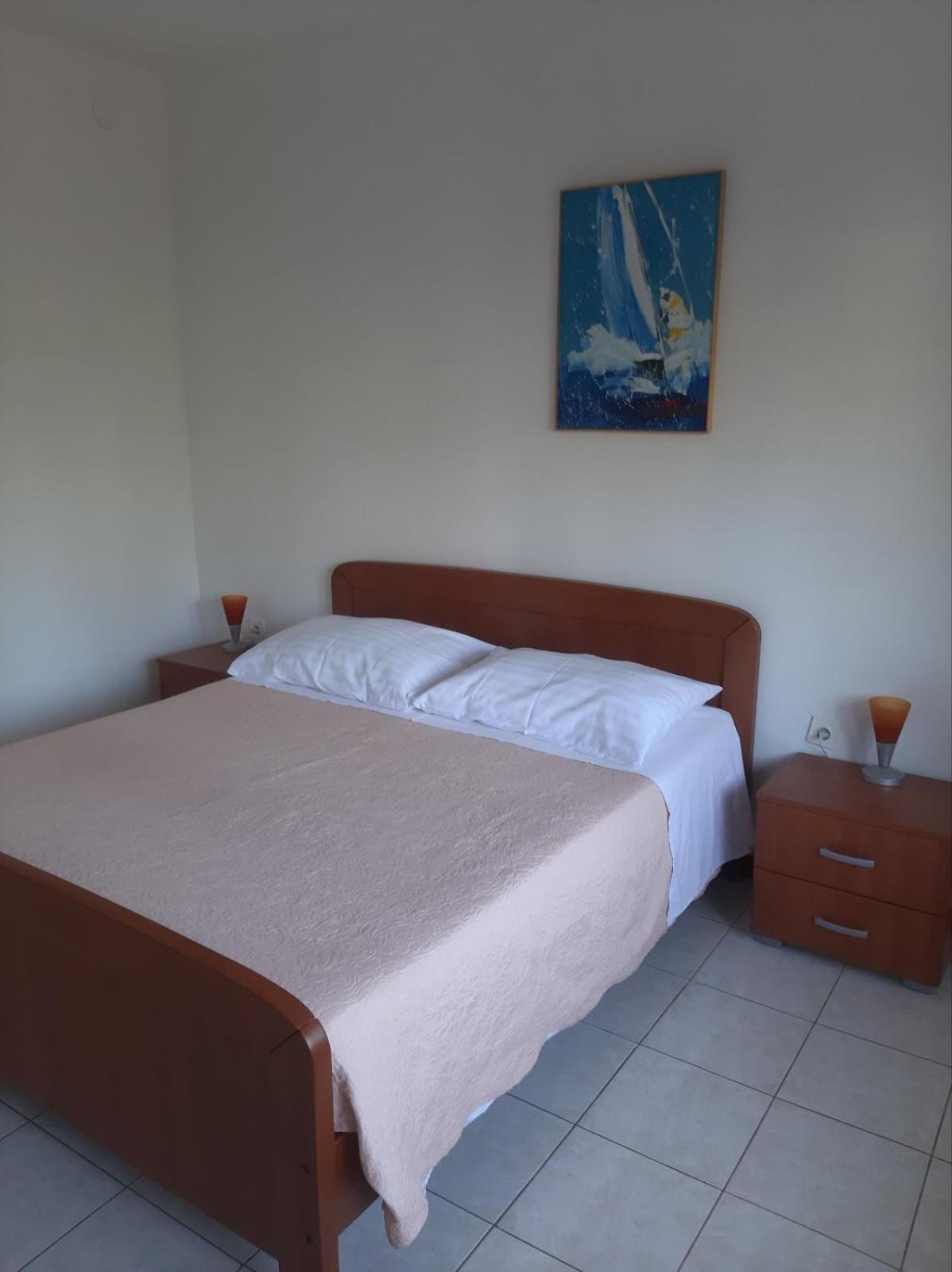 Apartmani Kadmen Ika Esterno foto