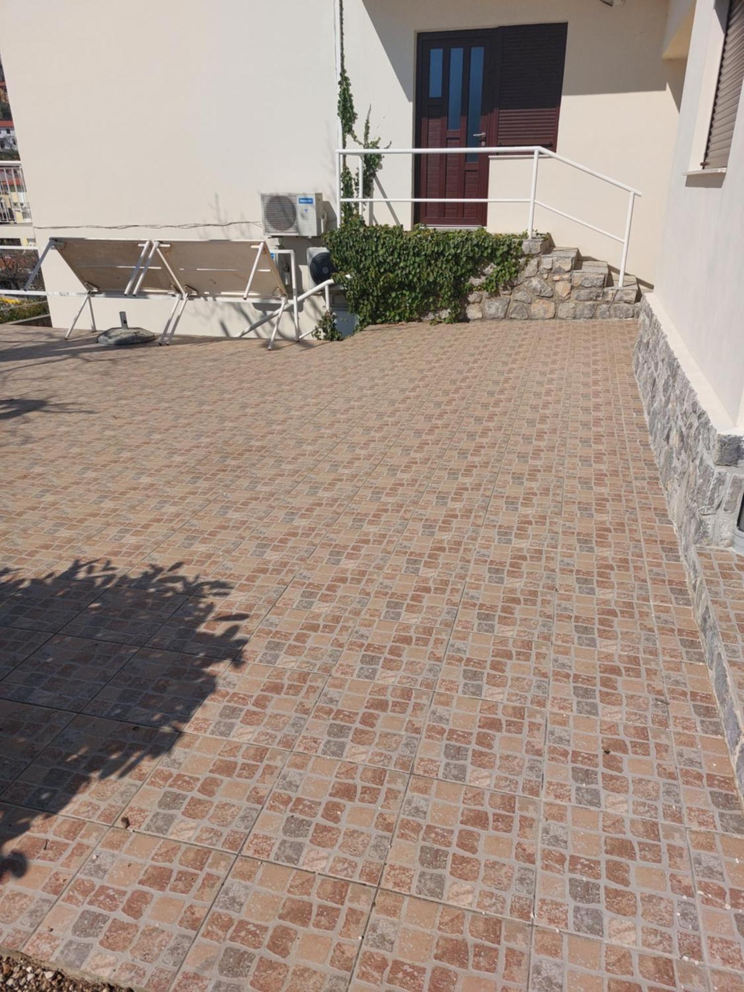 Apartmani Kadmen Ika Esterno foto