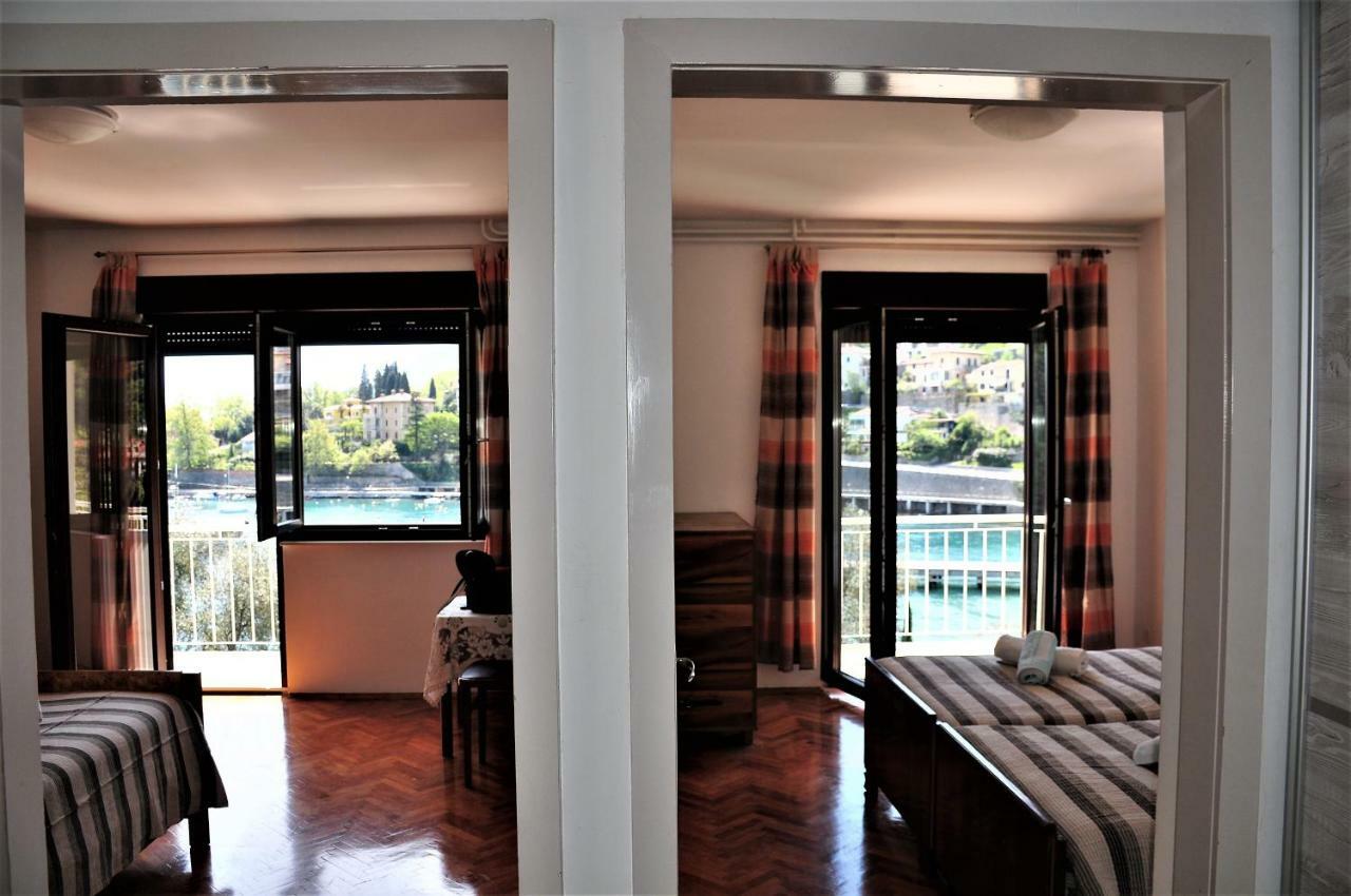 Apartmani Kadmen Ika Esterno foto