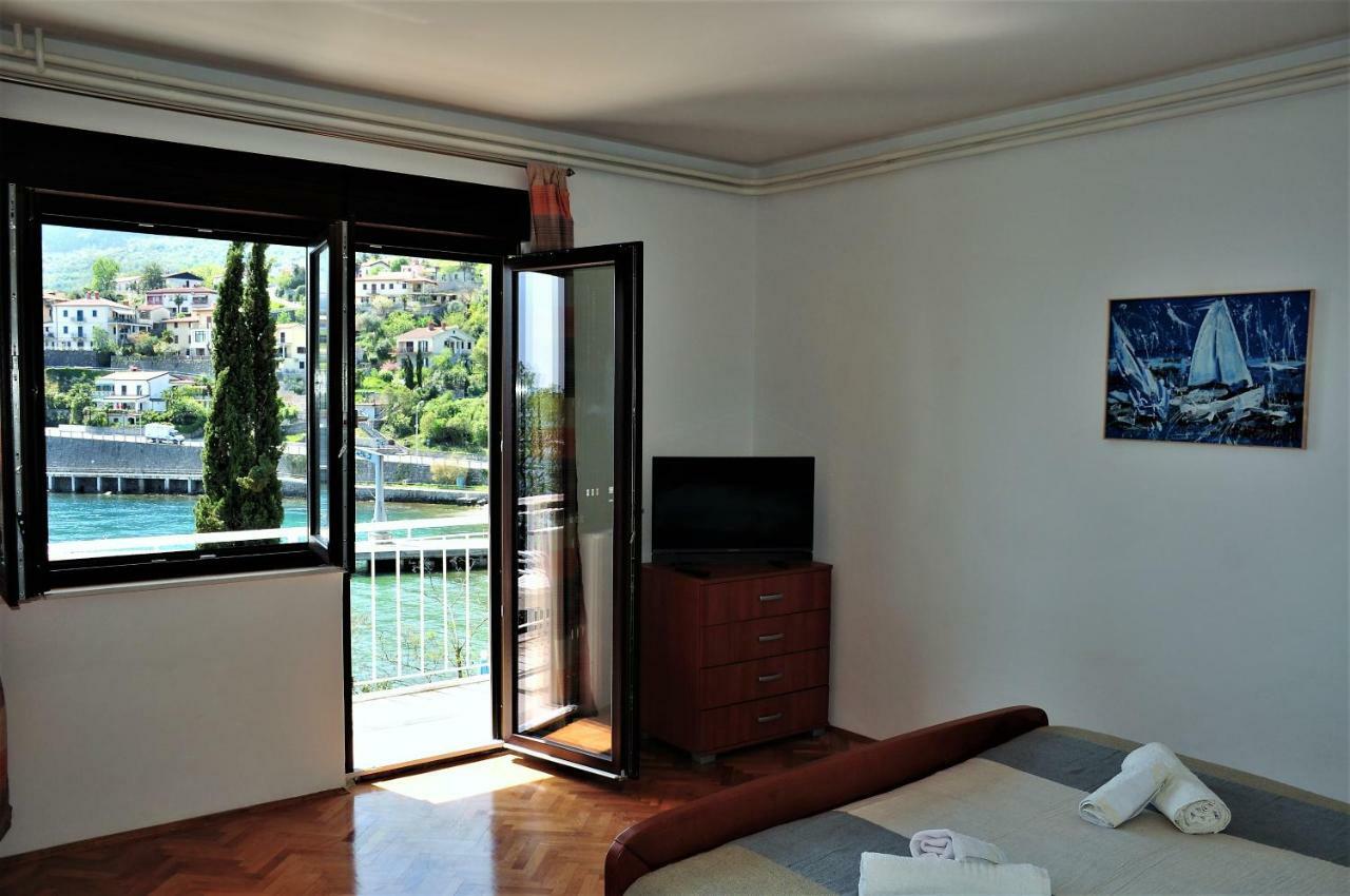 Apartmani Kadmen Ika Esterno foto