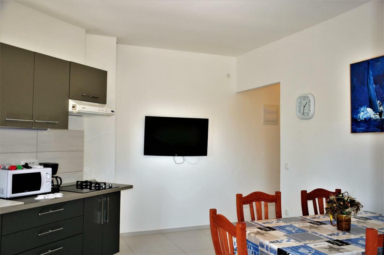 Apartmani Kadmen Ika Esterno foto