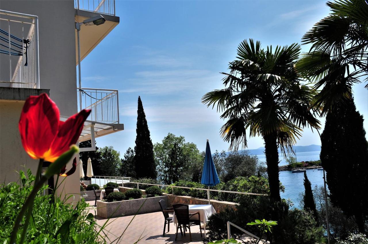 Apartmani Kadmen Ika Esterno foto